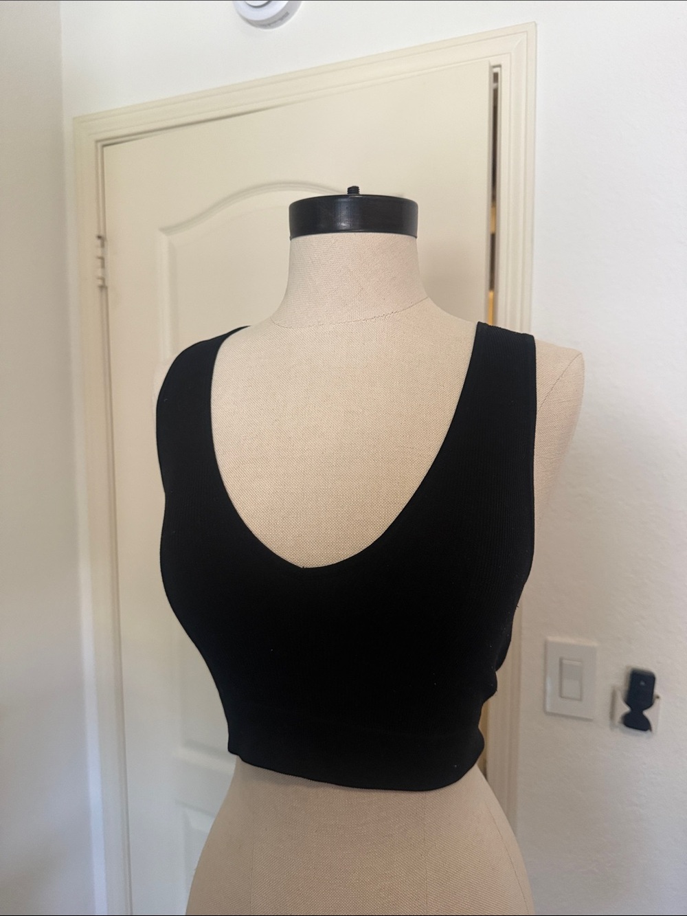 Black Ribbed V-Neck Crop Tank Top